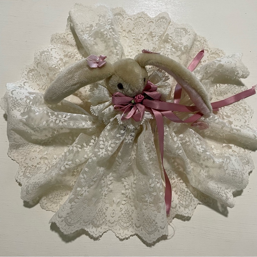 Vintage‎ Bunny with lace dress
